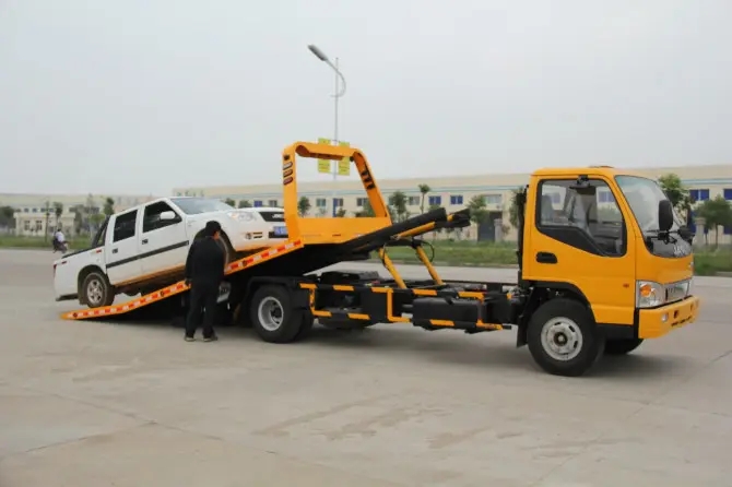 1742094684842600.jpg 拖车49.jpg